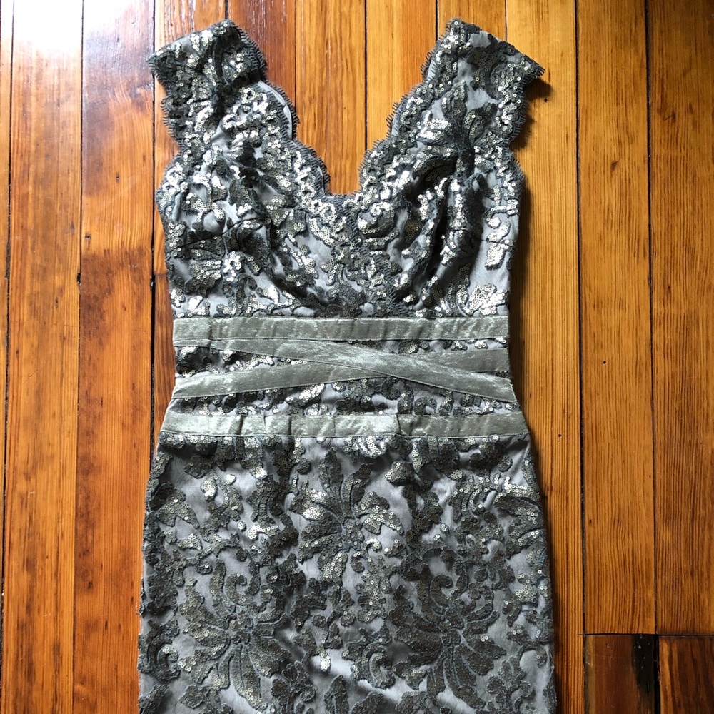 Tadashi Shoji knee length metallic dress size 10
